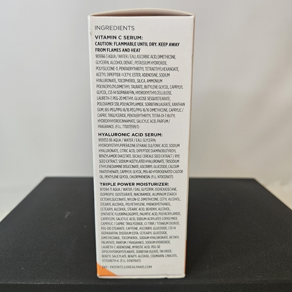 L'Oréal Revitalift C The Glow Kit - Picture 3 of 13